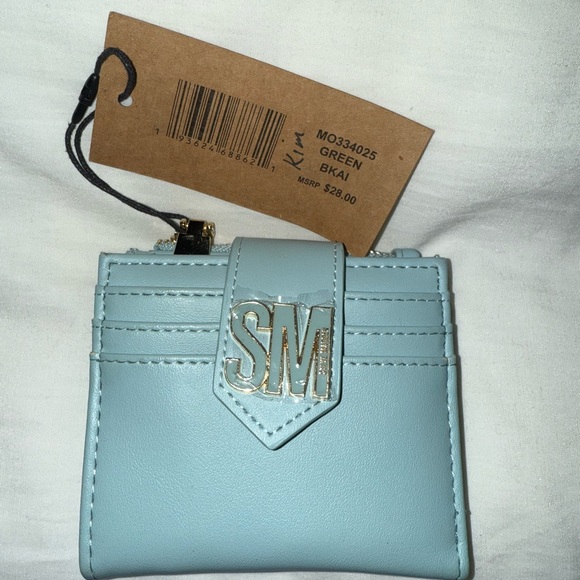 Steve Madden NWT Mint Green Small Snap Button Wallet w/ Many Card Holders - Picture 1 of 6